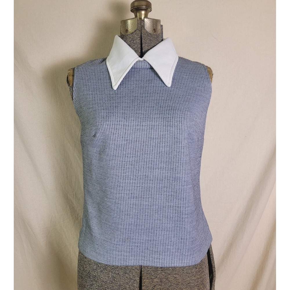 Vintage 60s 70s Grey‎ Sleeveless Ribbed  Womens Top With White Collar Size M/L
